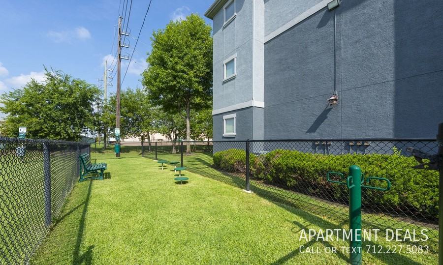 12436 Oxford Park Dr #892 - Photo 6 of 25