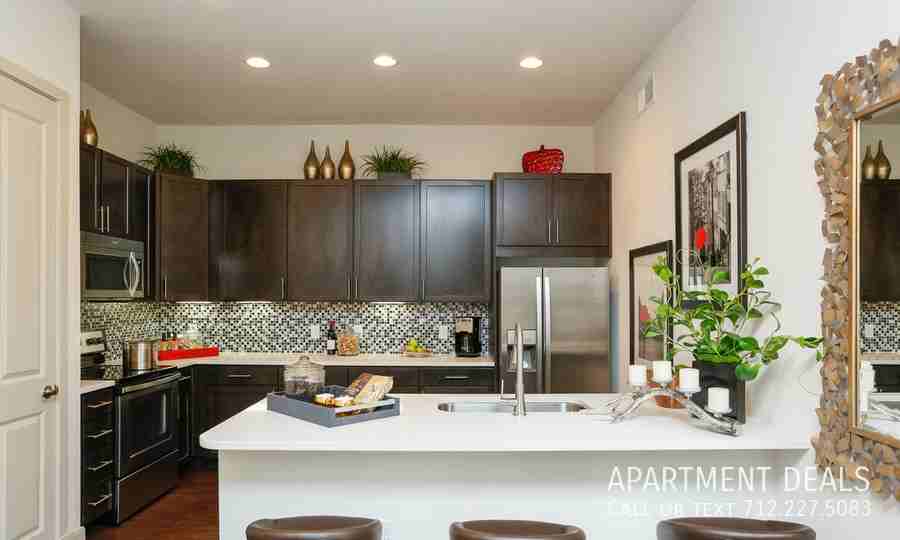 681 Dairy Ashford Rd #915 - Photo 7 of 35