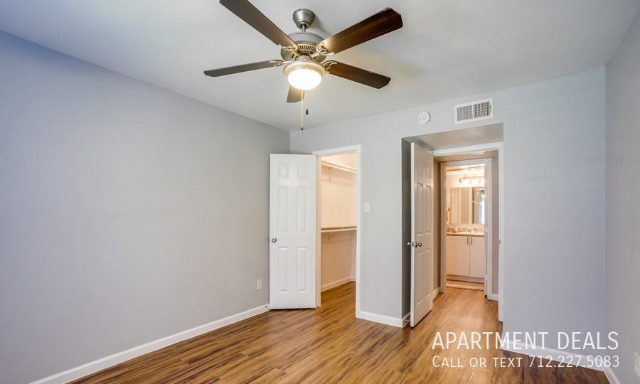 857 Threadneedle St #922 - Photo 5 of 25