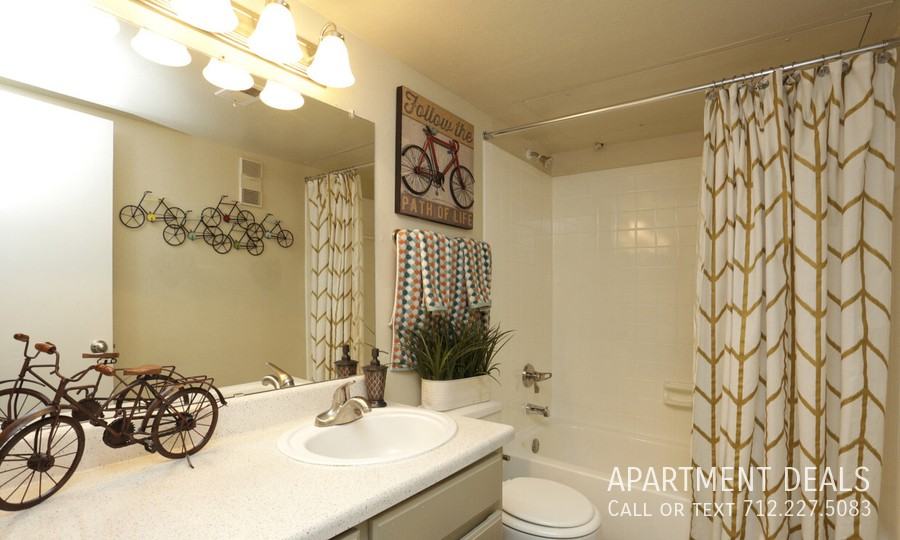 14409 Pavilion Pt #941 - Photo 2 of 38