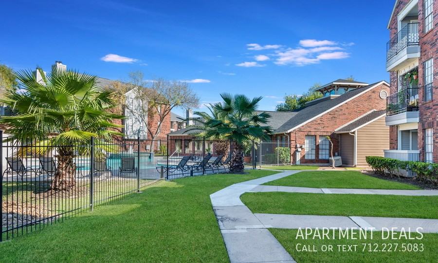 19612 Park Row #963 - Photo 2 of 11