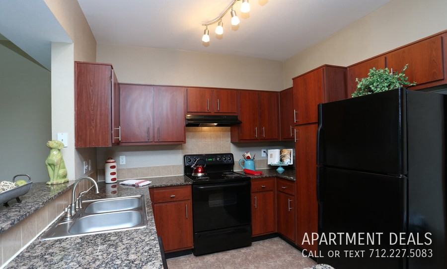 1772 Park View Ct #979 - Photo 4 of 50