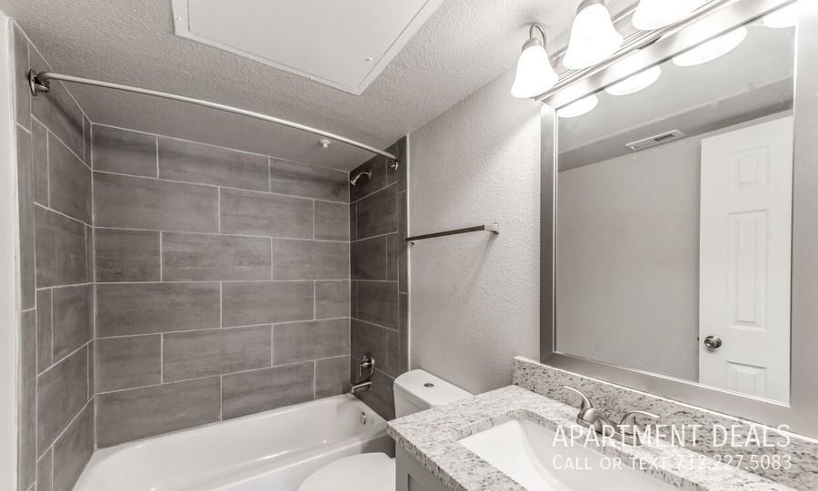 16228 Clay Rd #982 - Photo 5 of 9