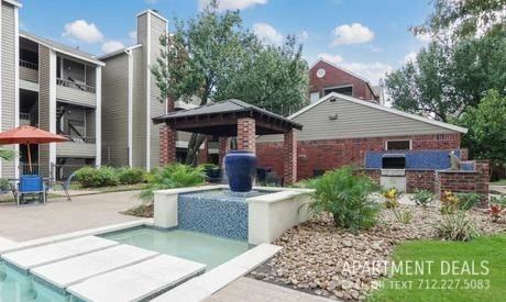 8733 Point Park Dr #1040 - Photo 5 of 11