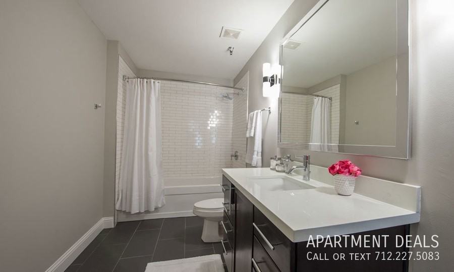 915 Texas St Unit 420 #1768 - Photo 5 of 25