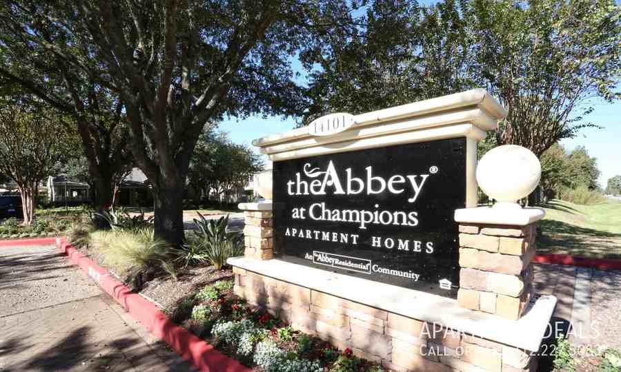 14107 Walters Rd #1819 - Photo 3 of 46