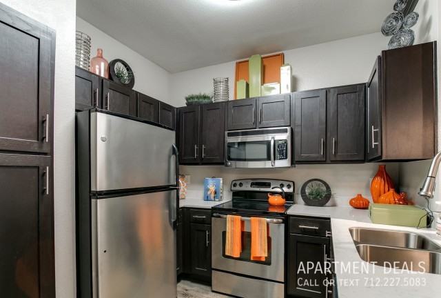 2216 W Dallas St #1873 - Photo 4 of 46