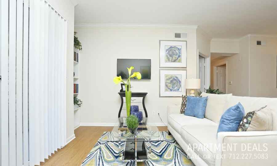 2927 Briarpark Dr #2015 - Photo 2 of 22