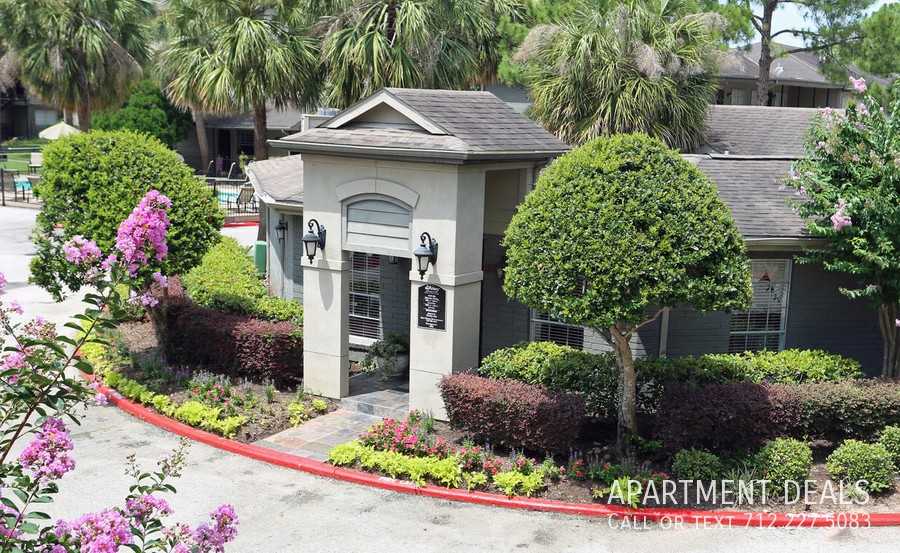 1208 Seagler Rd #2025 - Photo 7 of 34