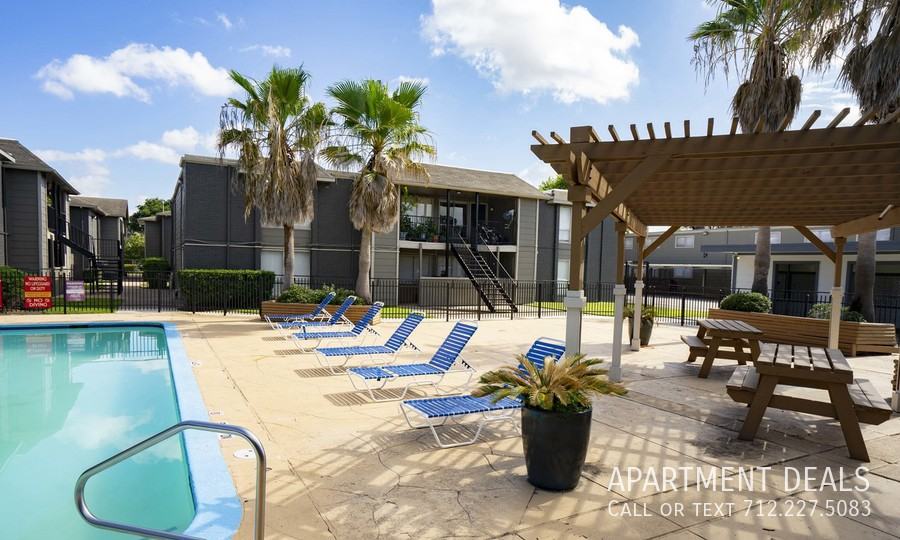 6 Westview Dr @ Afton St #2086 - Photo 3 of 50