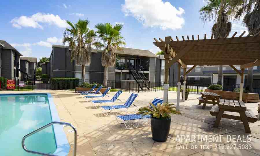 6 Westview Dr @ Afton St #2089 - Photo 3 of 50