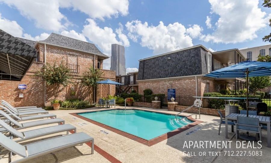 1426 Fountain View Dr #2126 - Photo 2 of 24