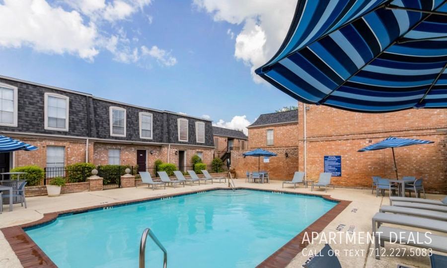 1426 Fountain View Dr #2126 - Photo 4 of 24