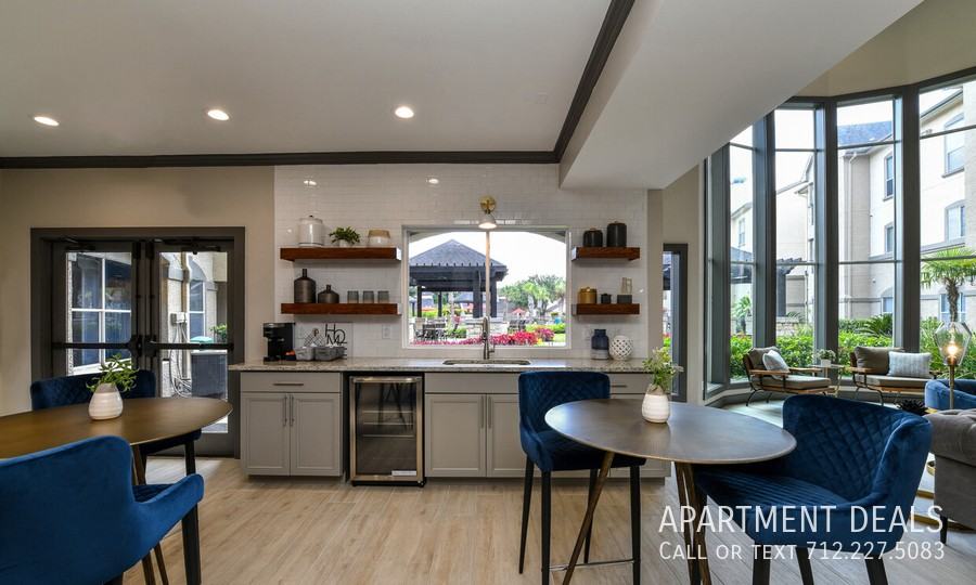 6 E West Rd #2175 - Photo 5 of 17