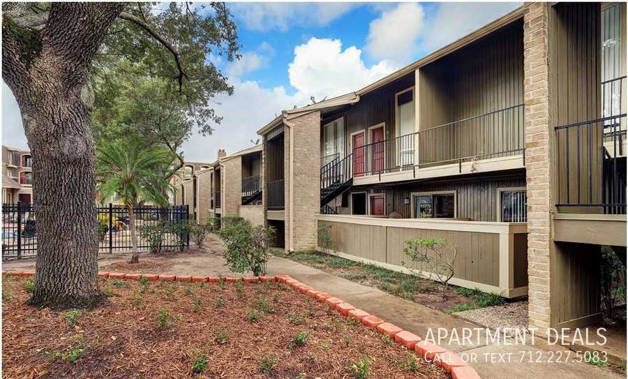 9532 Westheimer Rd #2194 - Photo 3 of 31