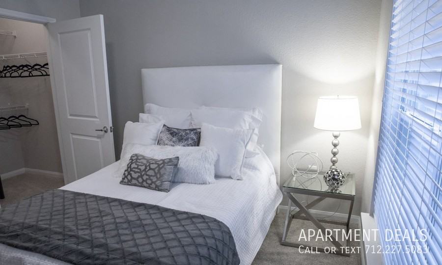 9106 Westheimer Rd #2216 - Photo 4 of 26