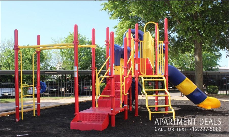 5661 Glenmont Dr Apt 411 #2296 - Photo 6 of 50