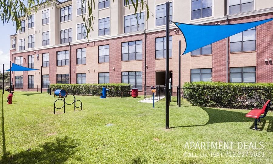 881 N Eldridge Pkwy #2305 - Photo 3 of 36