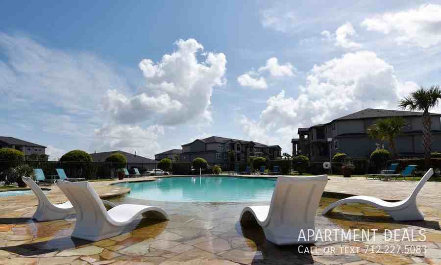 11887 Gulf Pointe Dr #2342 - Photo 4 of 24