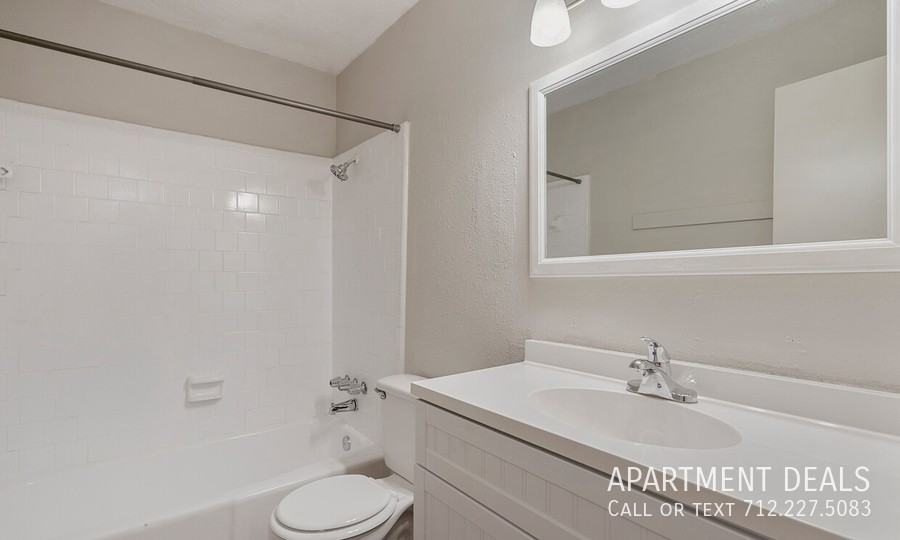 Warner St #3023 - Photo 6 of 18