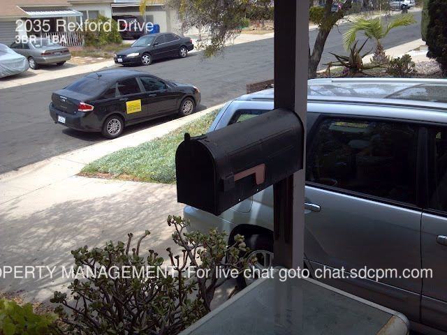 2035 Rexford Dr - Photo 2 of 7