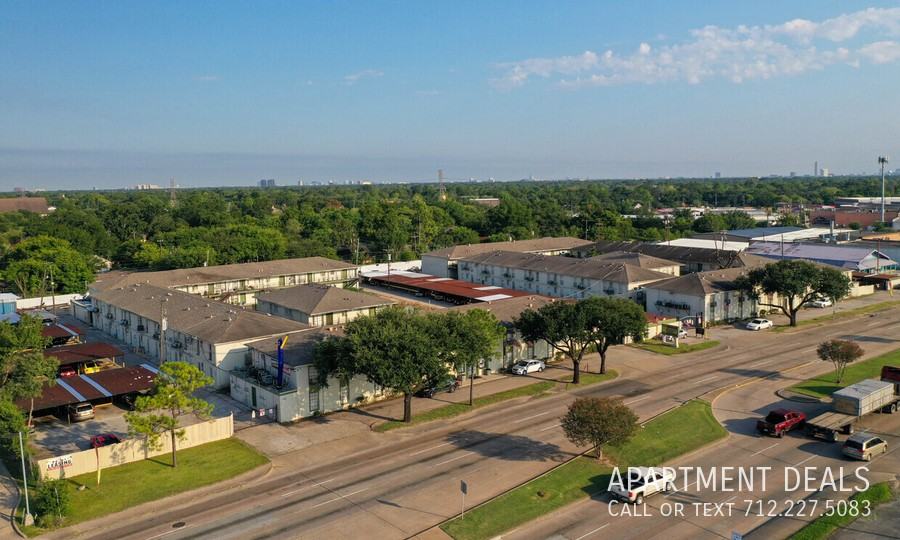 10606 S Post Oak Rd #3131 - Photo 6 of 8