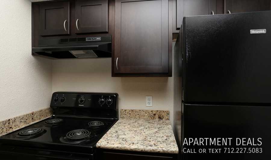 Westview Dr #3230 - Photo 7 of 34