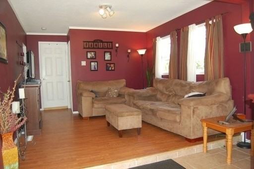 444 Lewis St - Photo 2 of 15