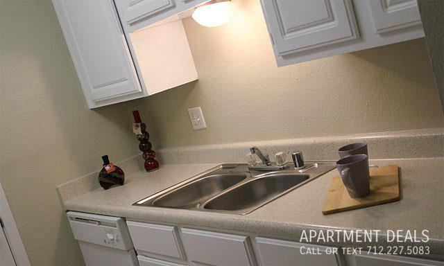 6 Greens Rd @ Imperial Valley Dr MB #3329 - Photo 4 of 27