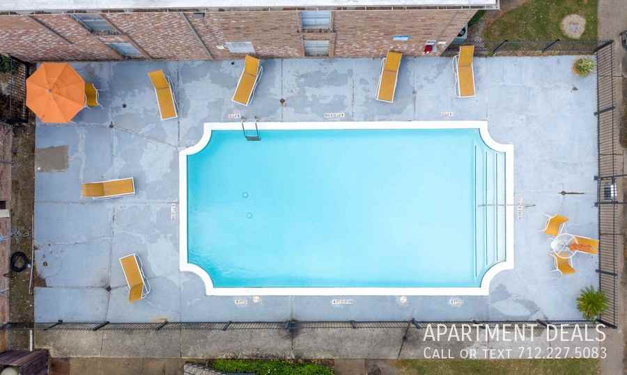 Emnora Ln #3424 - Photo 3 of 23