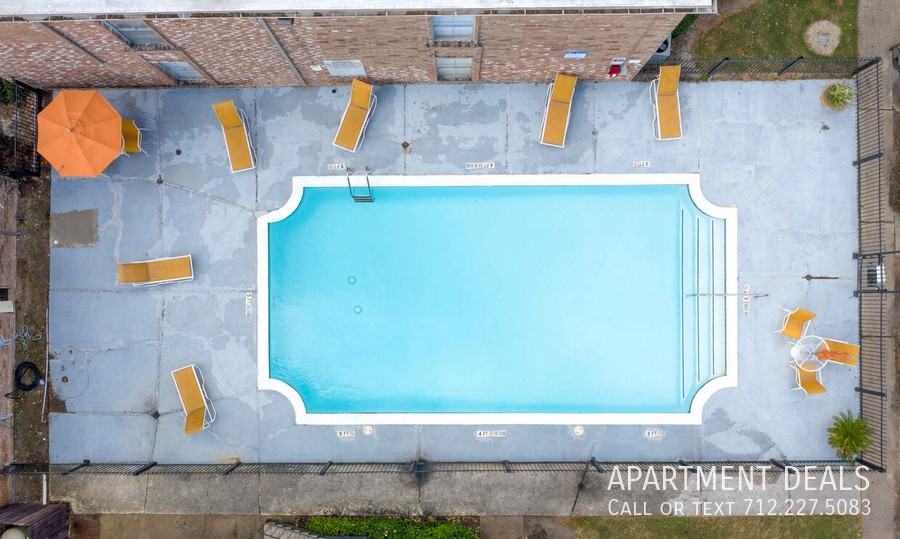 Emnora Ln #3425 - Photo 3 of 23