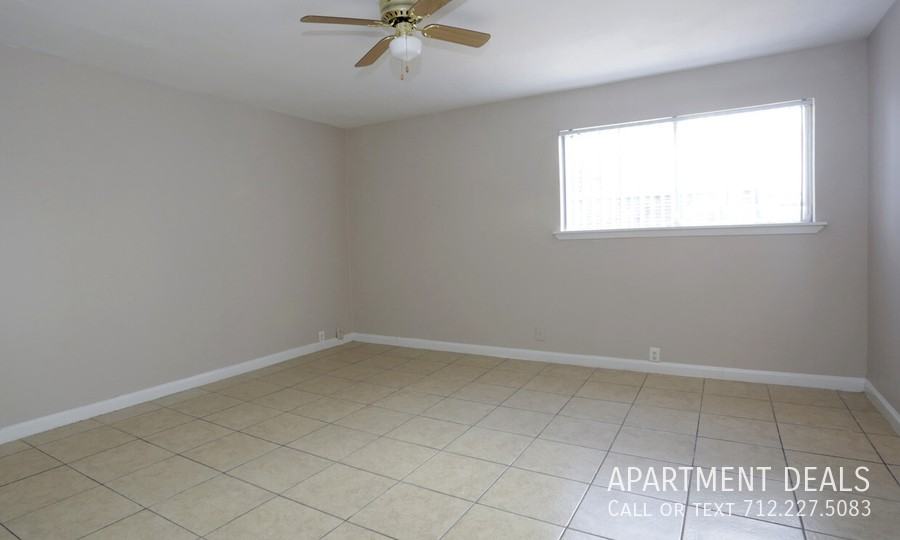 5428 Elm St #3436 - Photo 6 of 20