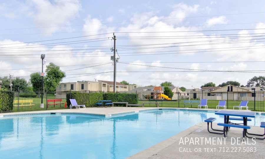 9420 S Dairy Ashford Rd #3589