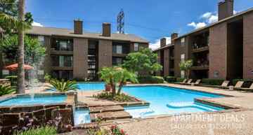 featured image of 13 South Loop W #3591