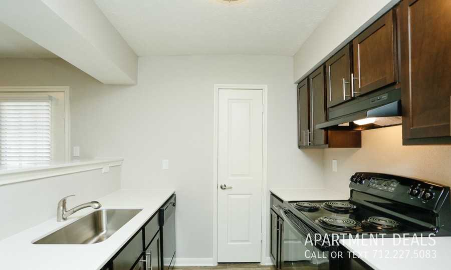 1021 Country Place Dr #4297 - Photo 3 of 35