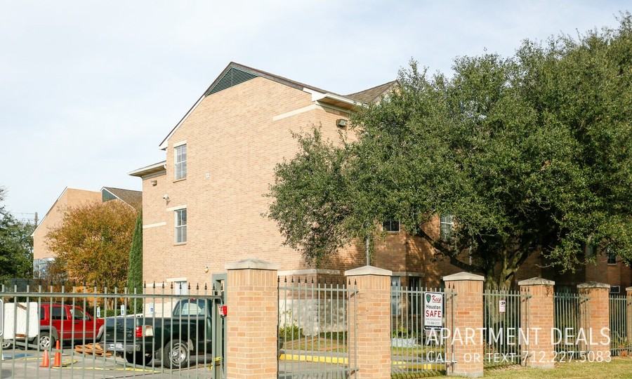 814 Frawley St #4324 - Photo 3 of 3