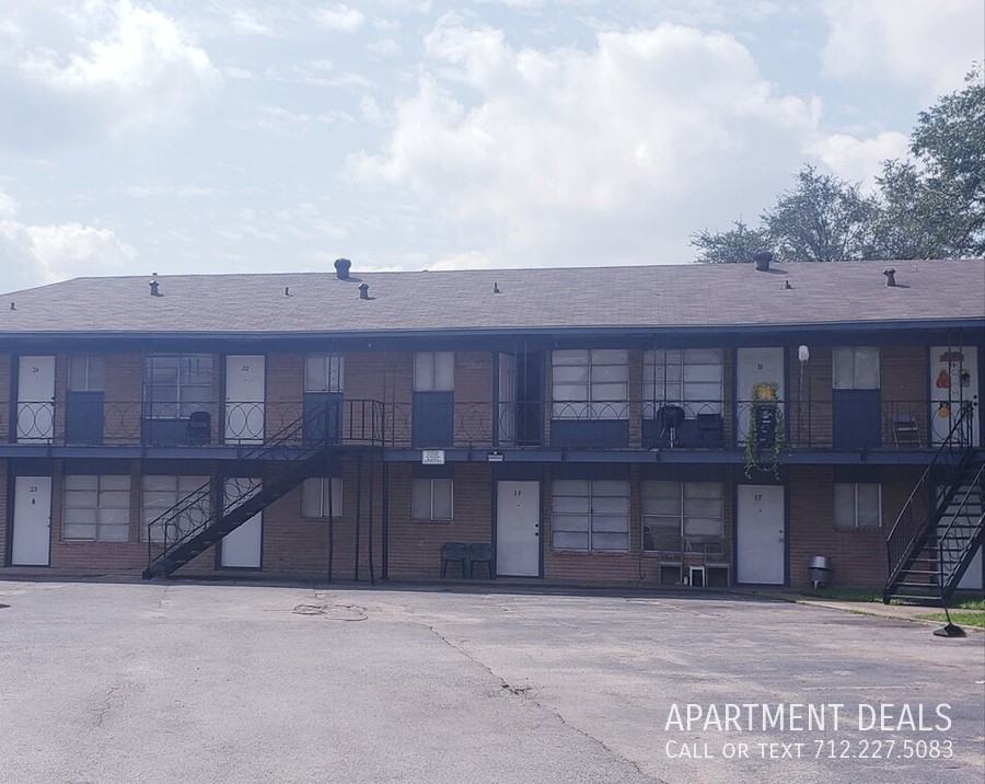 3716 Southmore Blvd #4336 - Photo 2 of 18