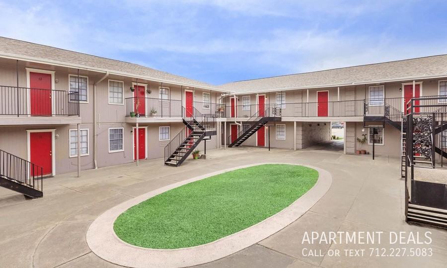 8357 Park Place Blvd #4341 - Photo 3 of 41