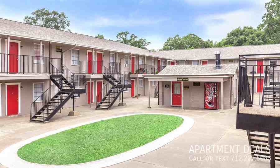 8357 Park Place Blvd #4341 - Photo 5 of 41