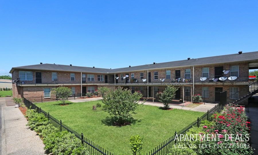 2834 Collingsworth St #4351 - Photo 2 of 29