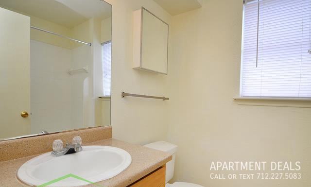 Theta St #4360 - Photo 4 of 50