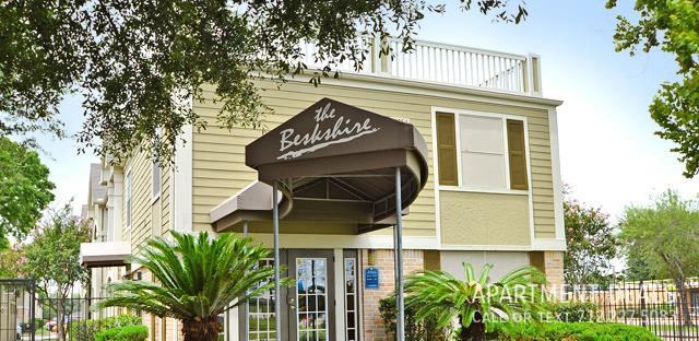 Theta St #4360 - Photo 5 of 50