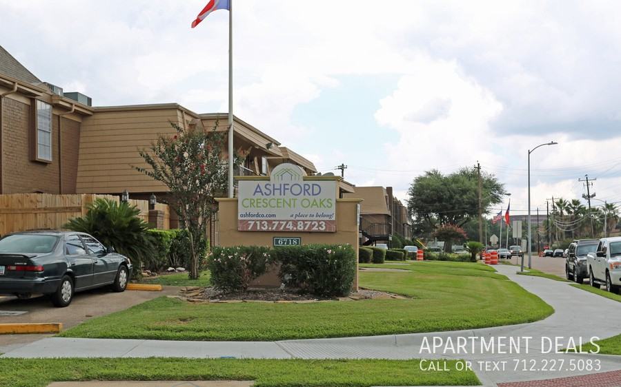 De Moss Dr #4419 - Photo 4 of 50