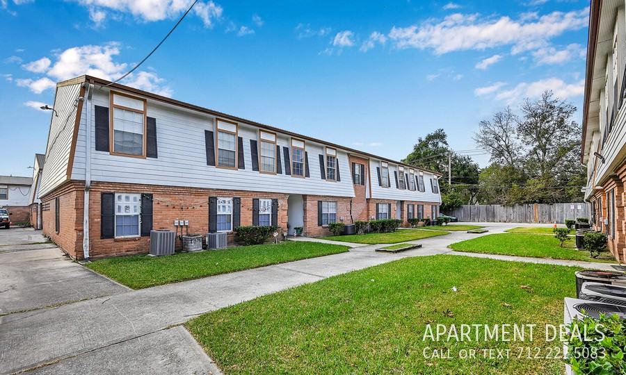 Plainview St #4431 - Photo 5 of 12