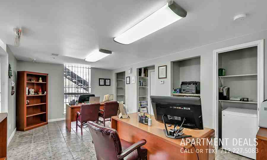 Plainview St #4431 - Photo 7 of 12