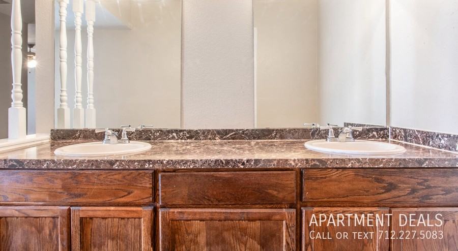 418 S Bender Ave #2504 - Photo 5 of 42