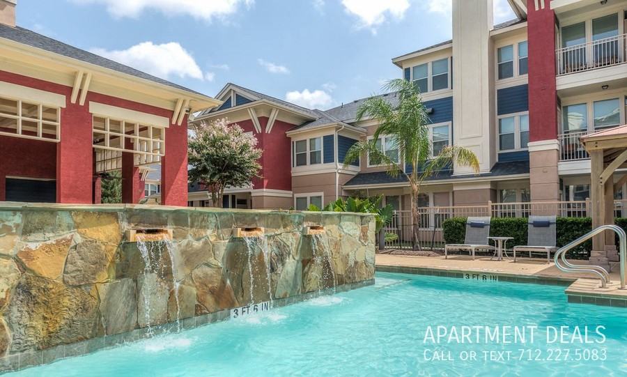 24764 Grand Harbor Dr #1518 - Photo 5 of 16