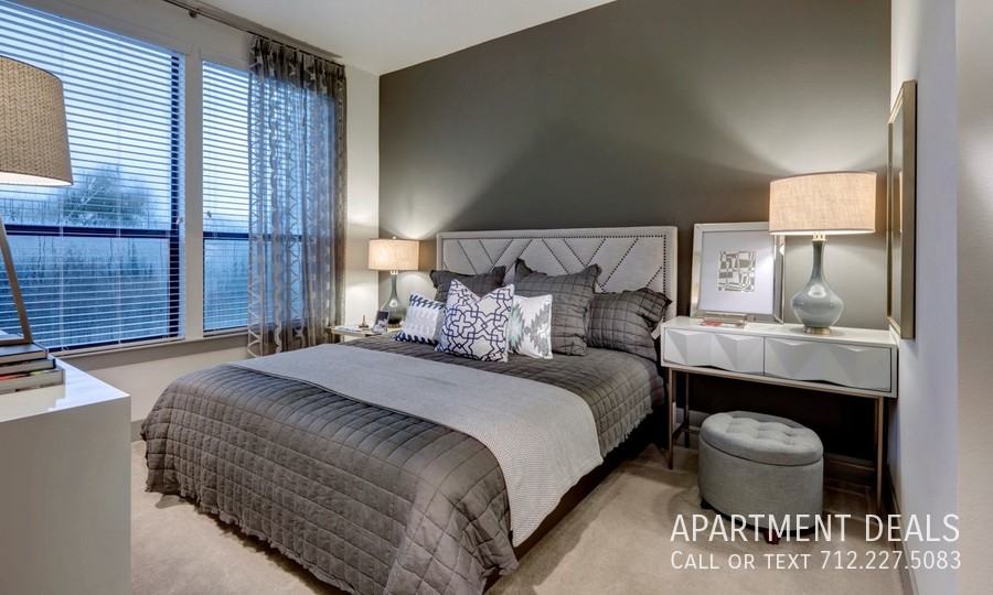 2733 Commercial Center Blvd #2672