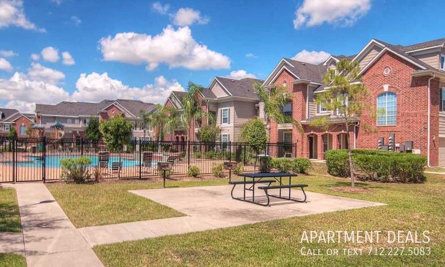 20104 Park Row Dr #4490 - Photo 7 of 13