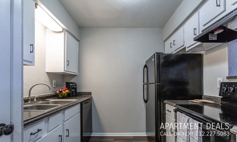 6 Garland @ Shadow Park #1609 - Photo 3 of 26